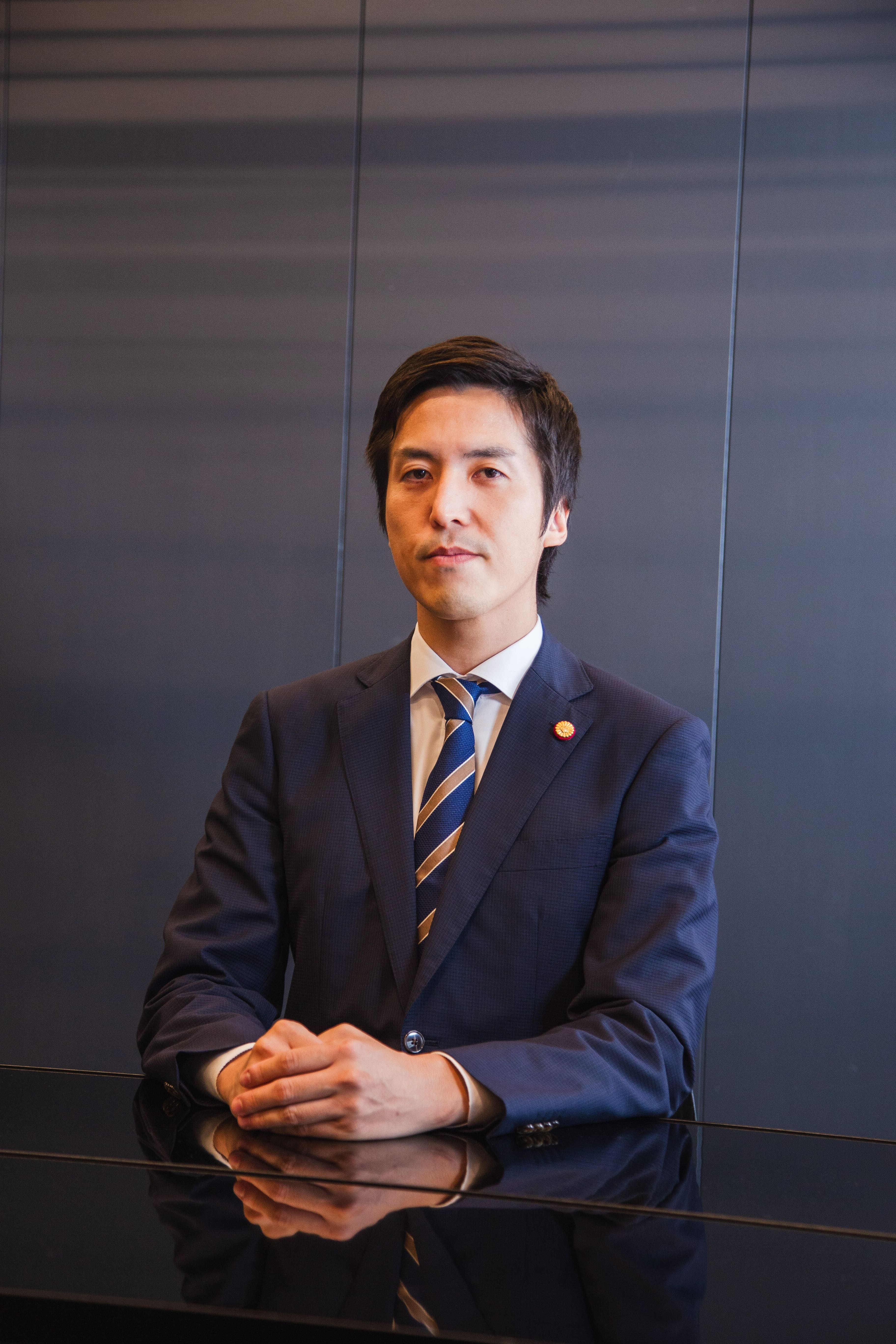 辻知英